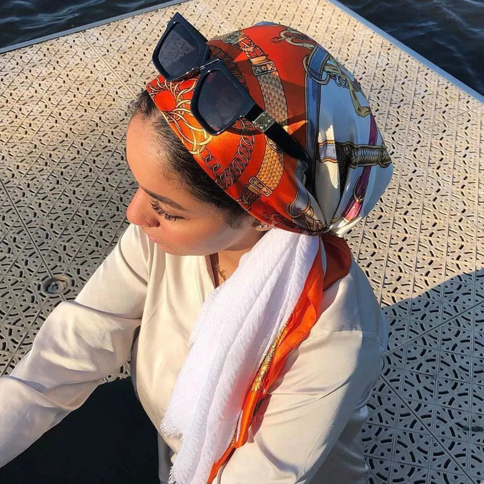 90*90CM Shawls Fashion Beach Sunscreen Silk Scarves