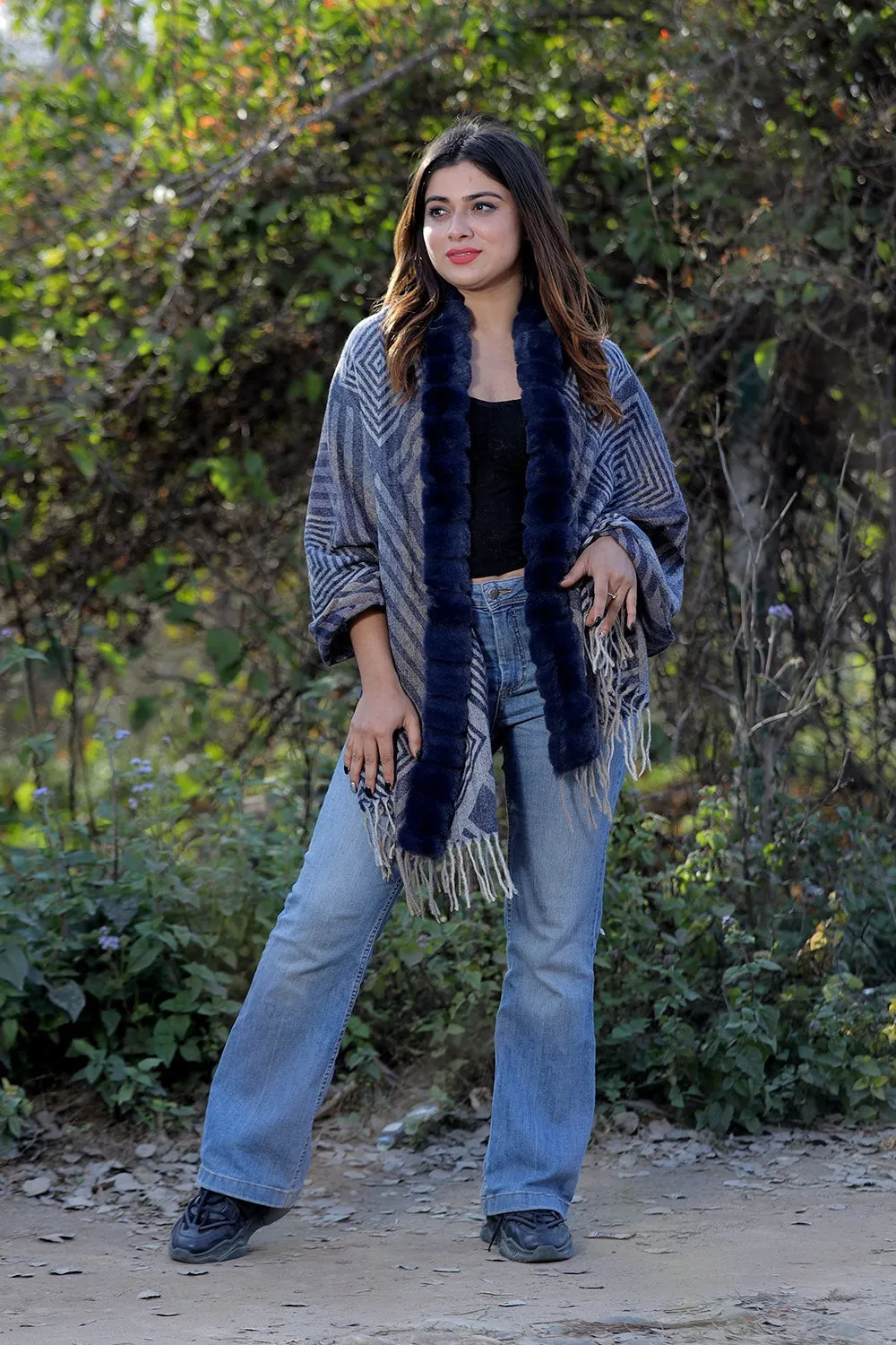 Amazing Navy Blue Colour Woollen Cashmere Faux Fur Cape Stole.