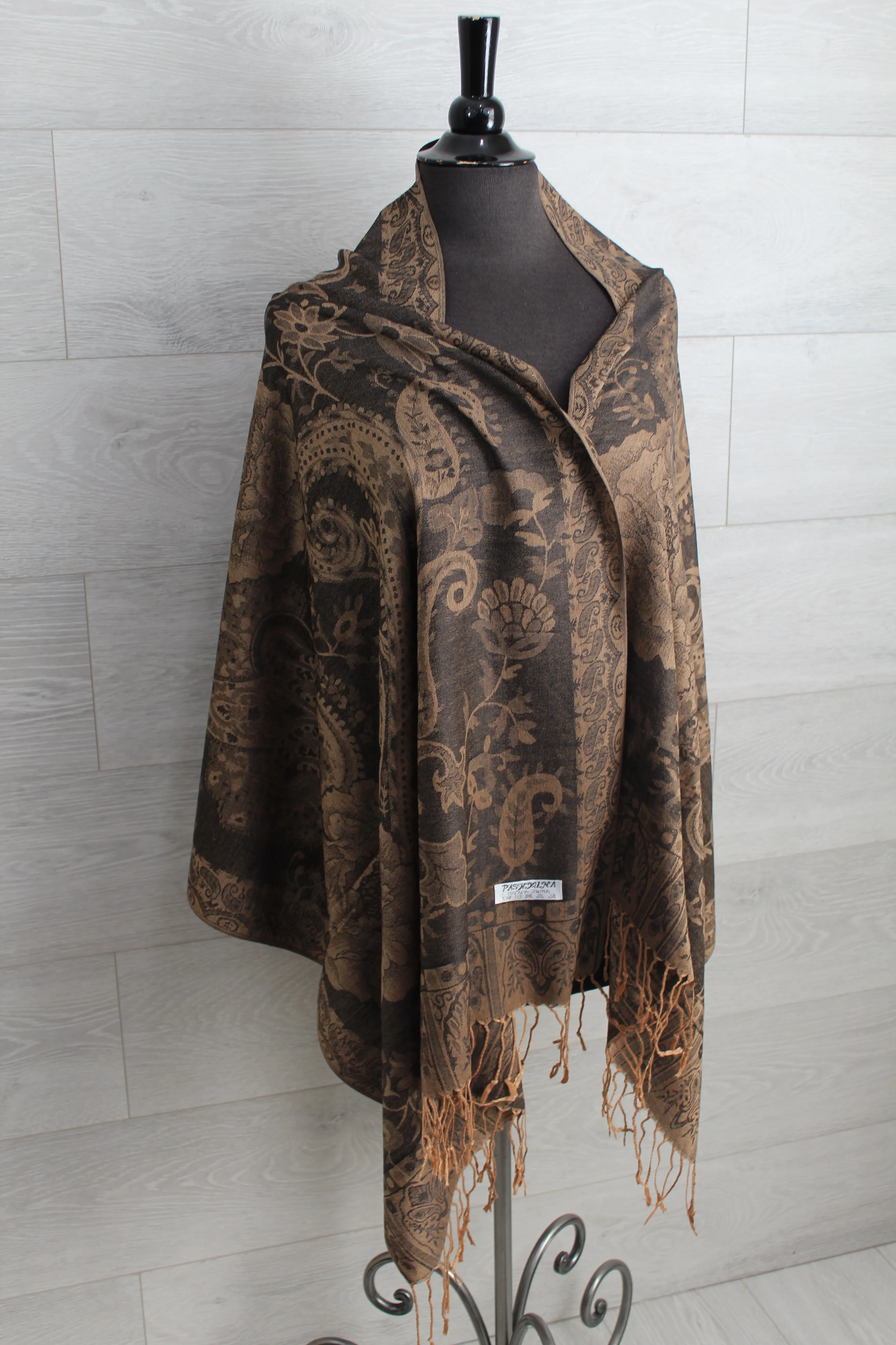 Big Flower Paisley Pashmina