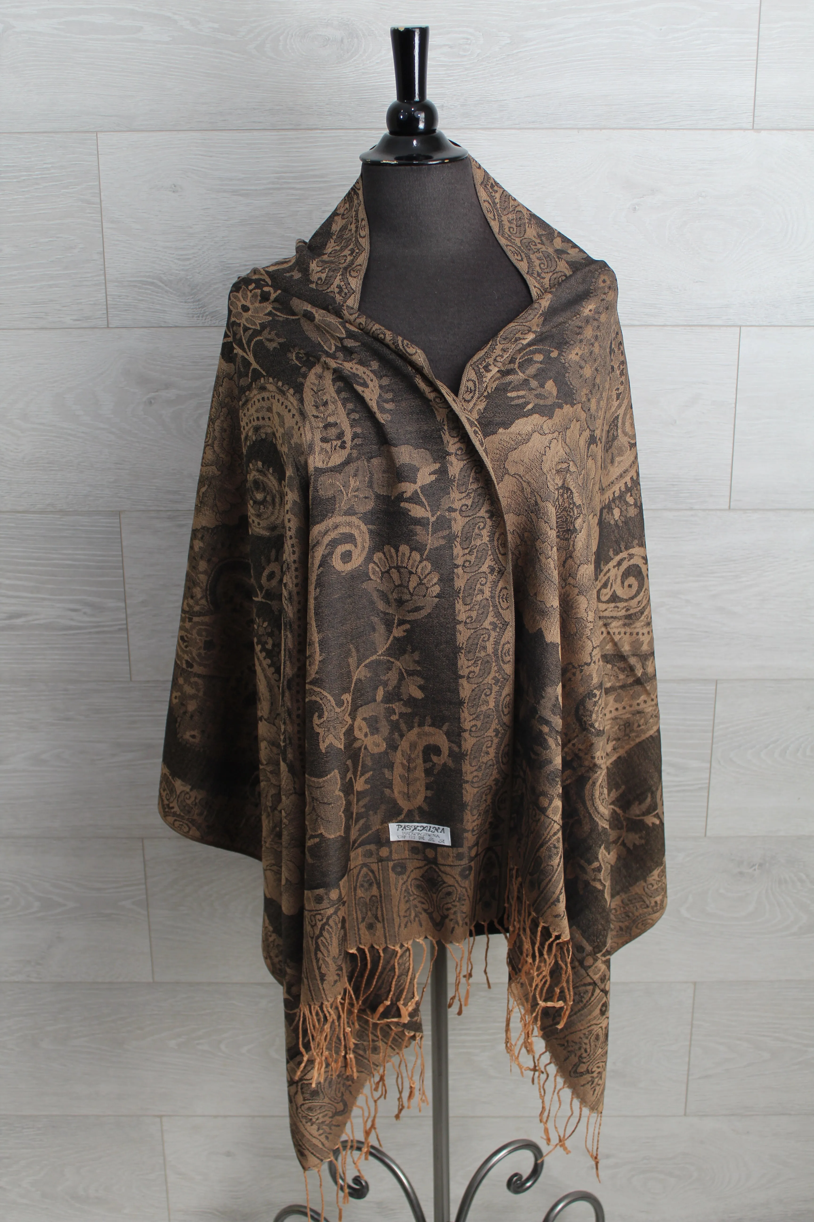 Big Flower Paisley Pashmina