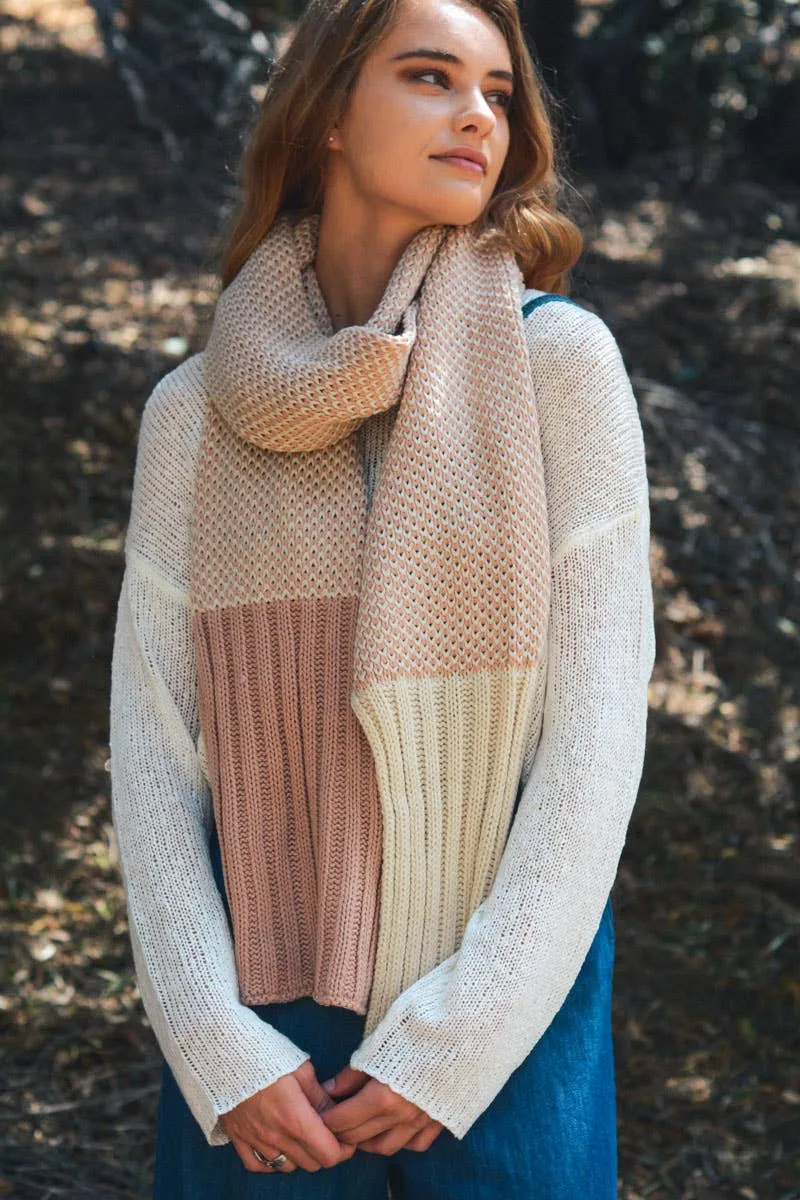 Two-Tone Contrast Knit Scarf