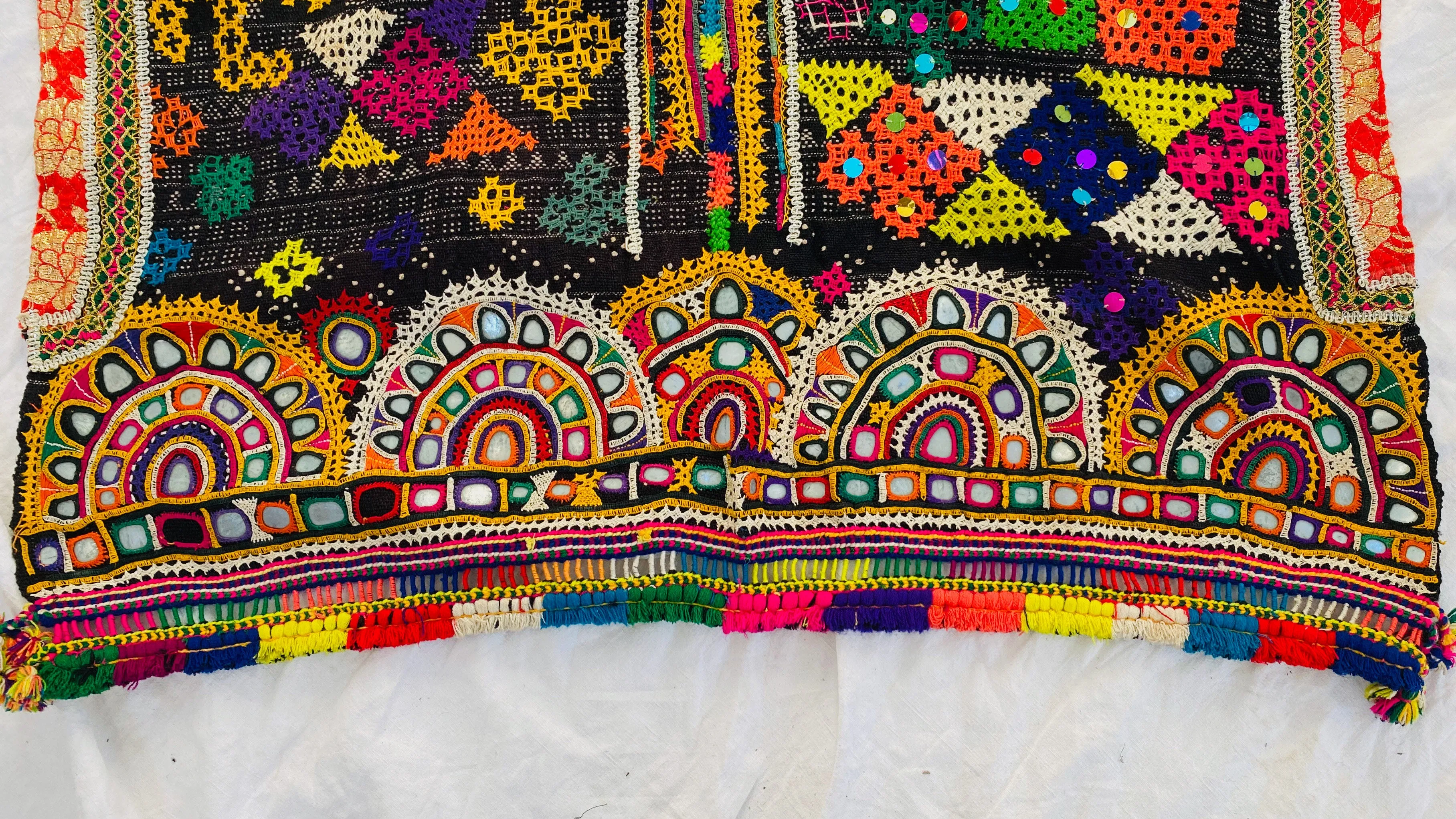 Vintage Rabari Wool Shawl & Throw. Mirror Work. Embroidered 0010
