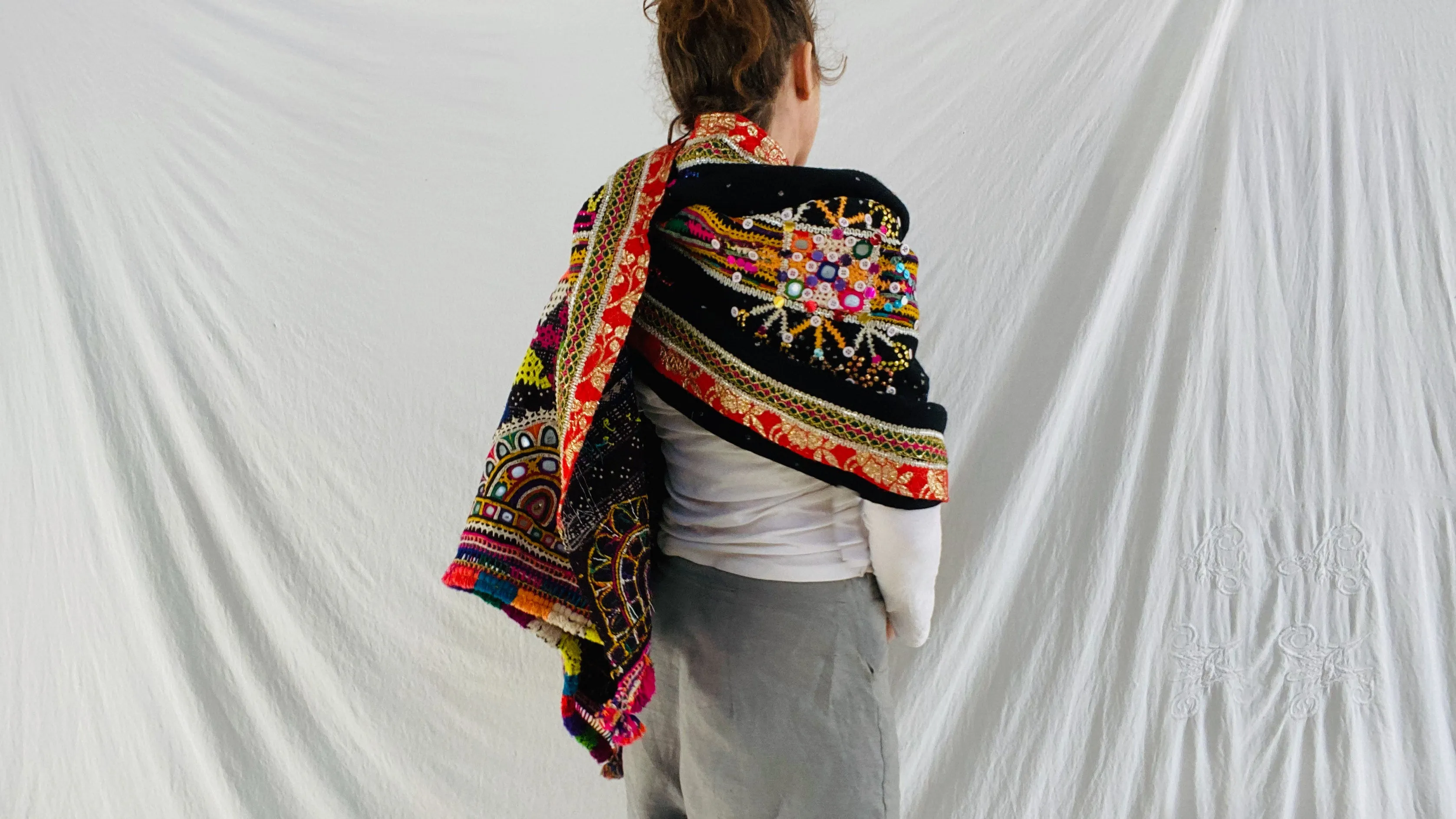 Vintage Rabari Wool Shawl & Throw. Mirror Work. Embroidered 0010